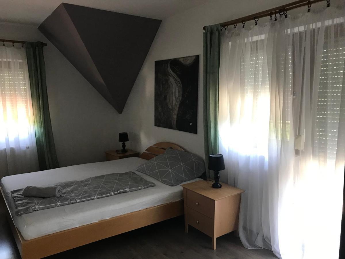 Marta Apartman Balatonalmádi المظهر الخارجي الصورة