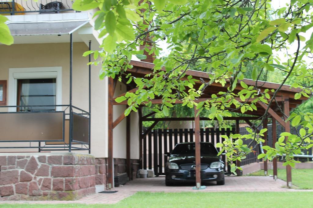 Marta Apartman Balatonalmádi المظهر الخارجي الصورة